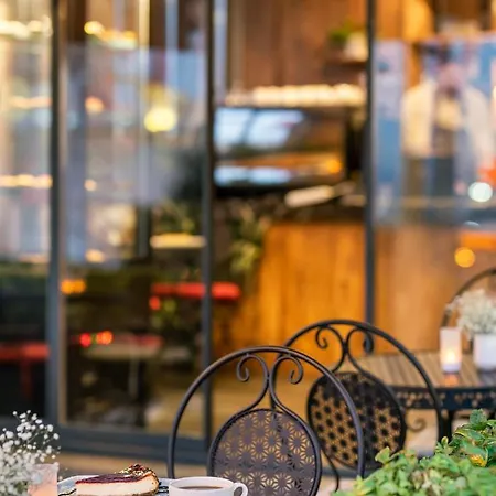 أسبيرا جولدن هورن